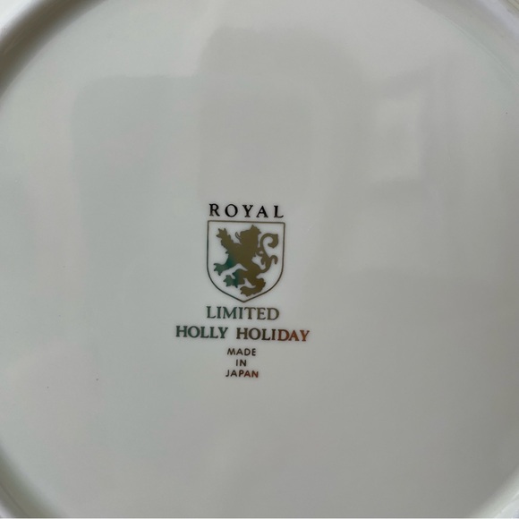 Set of 4 Accent/Salad/Dessert plates - Picture 5 of 9